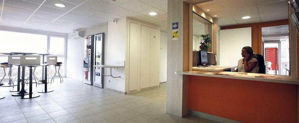 Sweet And Smart Sarreguemines - Hambach Hotel Buitenkant foto